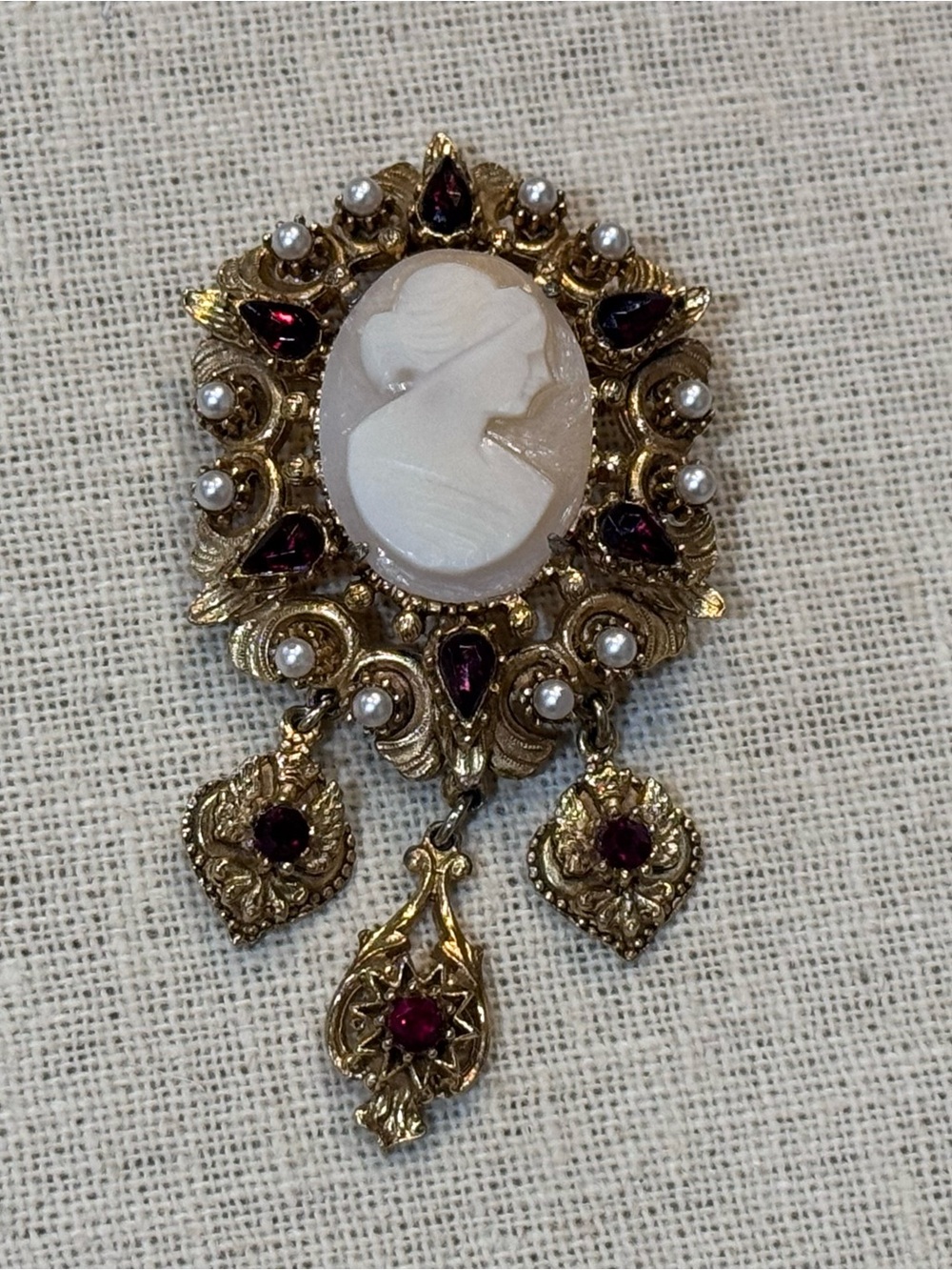 Vintage Florenza Translucent Cameo Dangle Brooch Gold Tone Faux Pearl Rhinestone